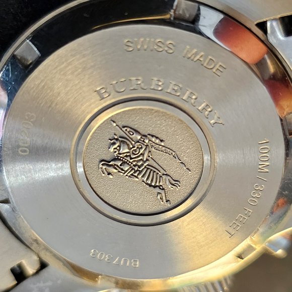 Vintage Men's Burberry Stainless Watch, BU7303, EKD insignia, authentic, used - Picture 3 of 16